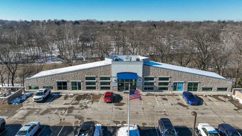 6161 Riverside Dr, Dublin, OH for lease - Primary Photo - Image 1 of 7