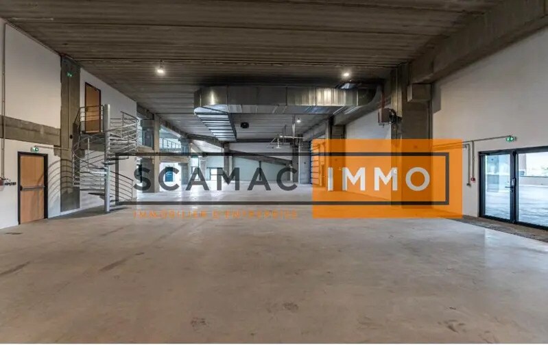 Industrial in Colombes for lease Building Photo- Image 1 of 14