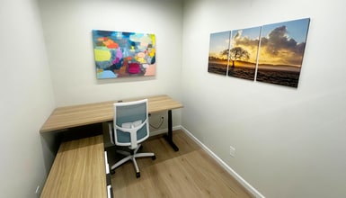 444 Hobron Ln, Honolulu, HI for lease Interior Photo- Image 1 of 1