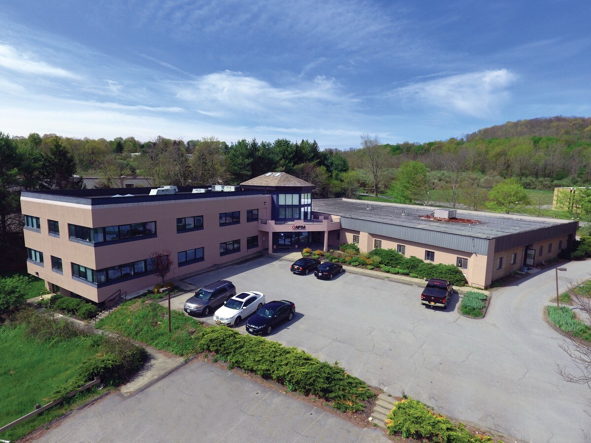 40 Jon Barrett Rd, Patterson, NY 12563