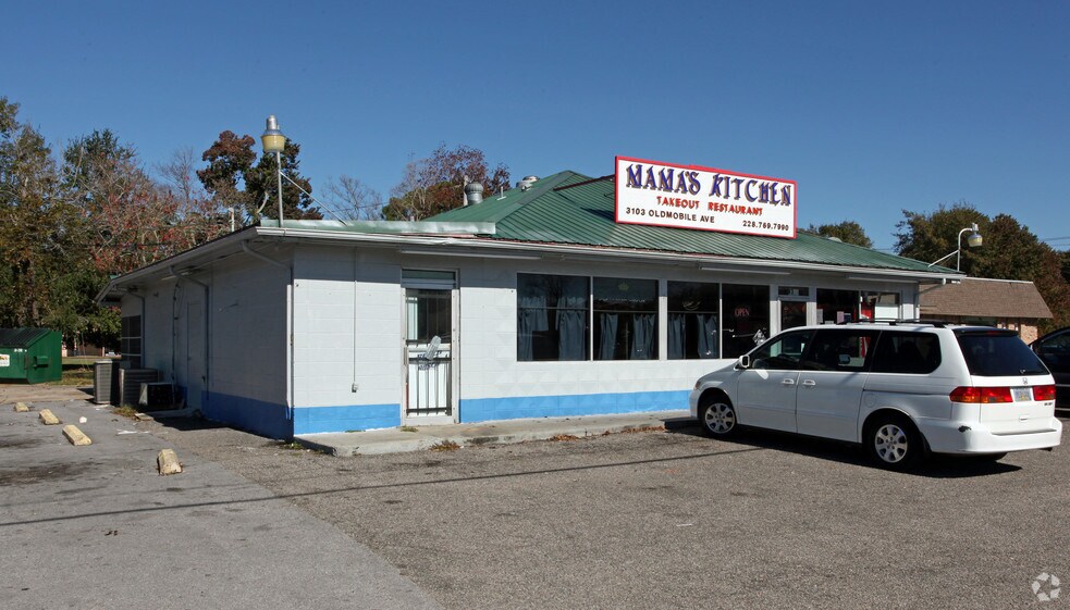 3103 Old Mobile Ave, Pascagoula, MS 39581