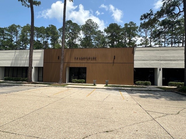 114 Northpark Blvd, Covington, LA for lease - Building Photo - Image 2 of 7