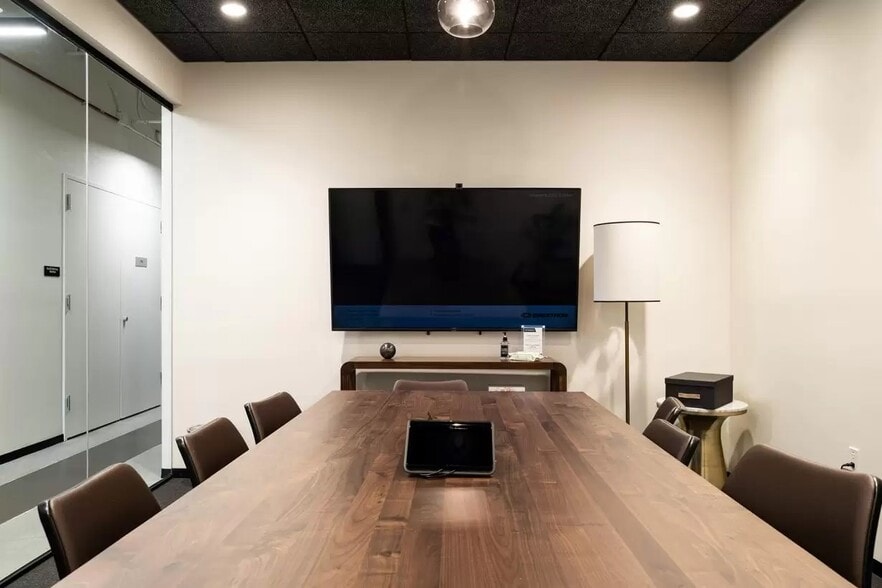 2001 Clayton Rd, Concord, CA for lease - Interior Photo - Image 2 of 11