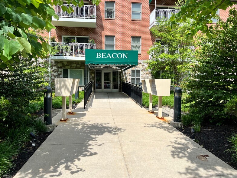 1600 Church Rd, Wyncote, PA 19095