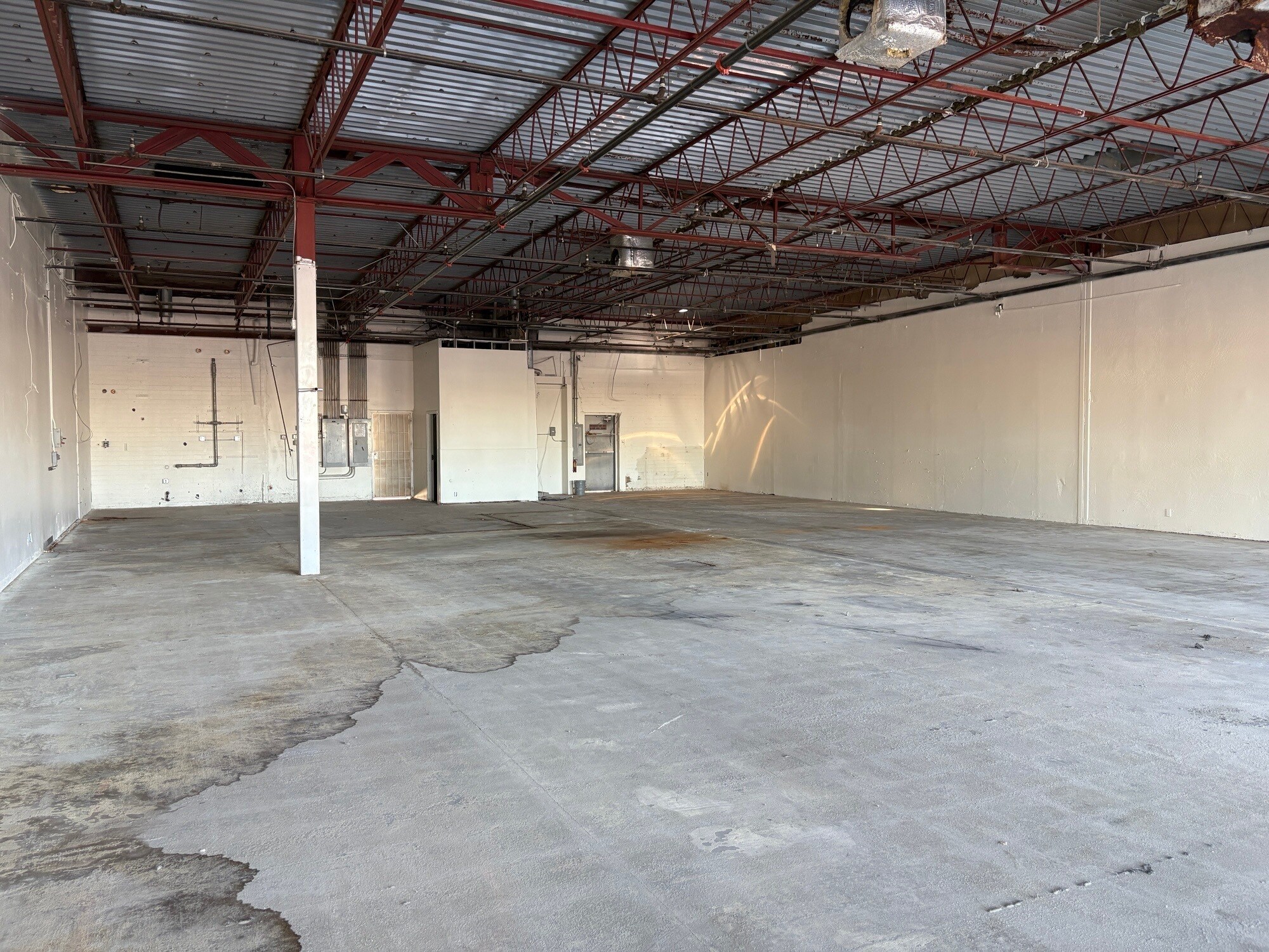 1262-1342 S Country Club Dr, Mesa, AZ for lease Interior Photo- Image 1 of 2