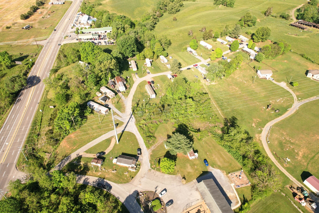 102 Claude Simmons Rd, Johnson City, TN 37604