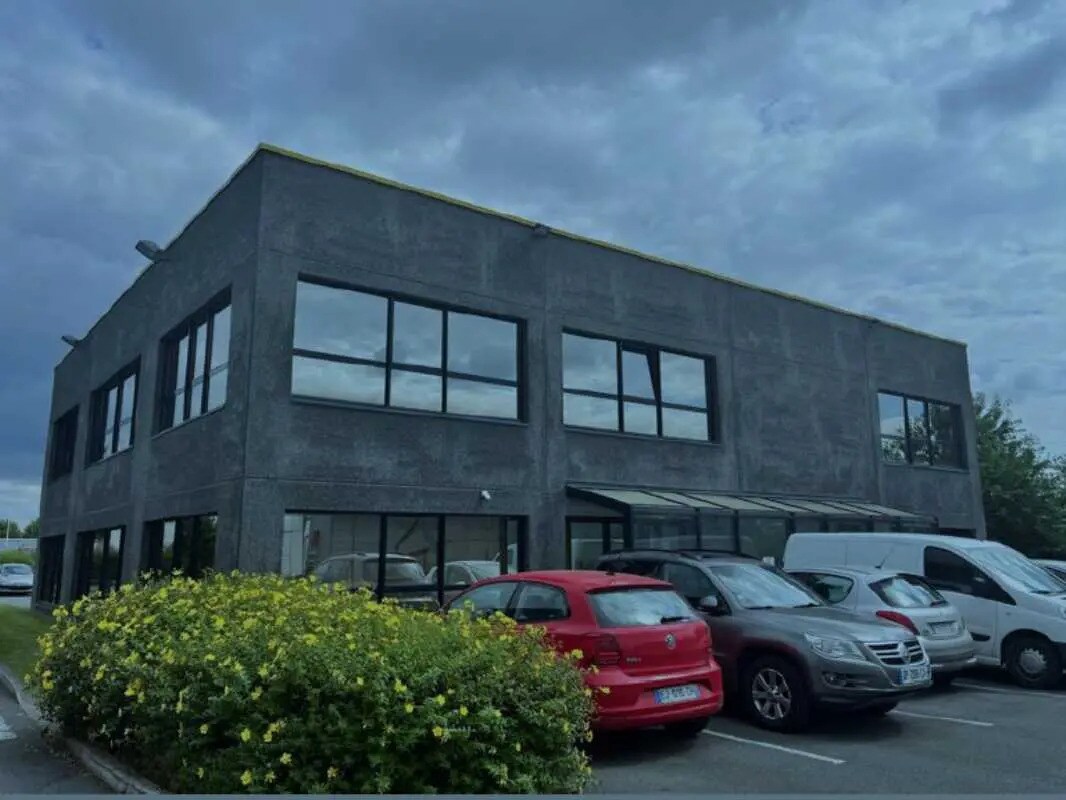 Flex in Carvin for lease Building Photo- Image 1 of 4