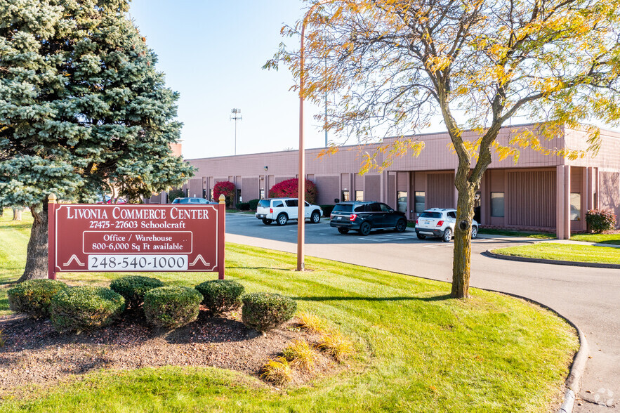 27475-27487 Schoolcraft Rd, Livonia, MI for lease - Building Photo - Image 2 of 10