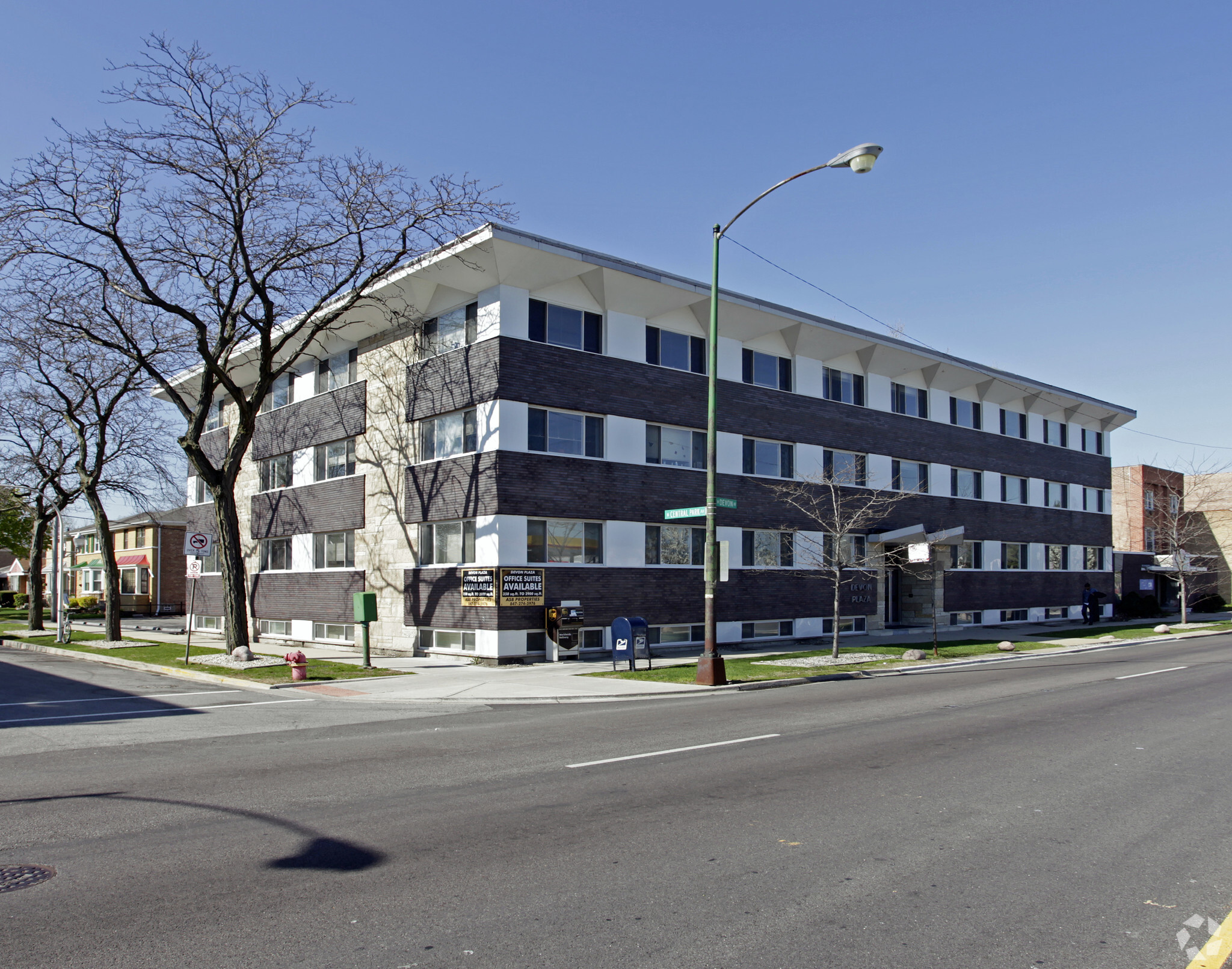 3601 W Devon Ave, Chicago, IL for sale Primary Photo- Image 1 of 1