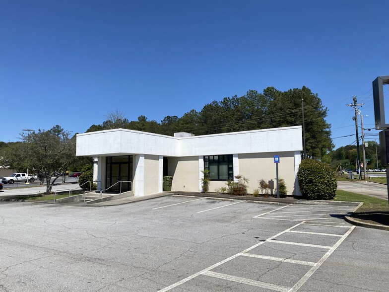 1040 Bankhead, Carrollton, GA for lease - Building Photo - Image 2 of 5