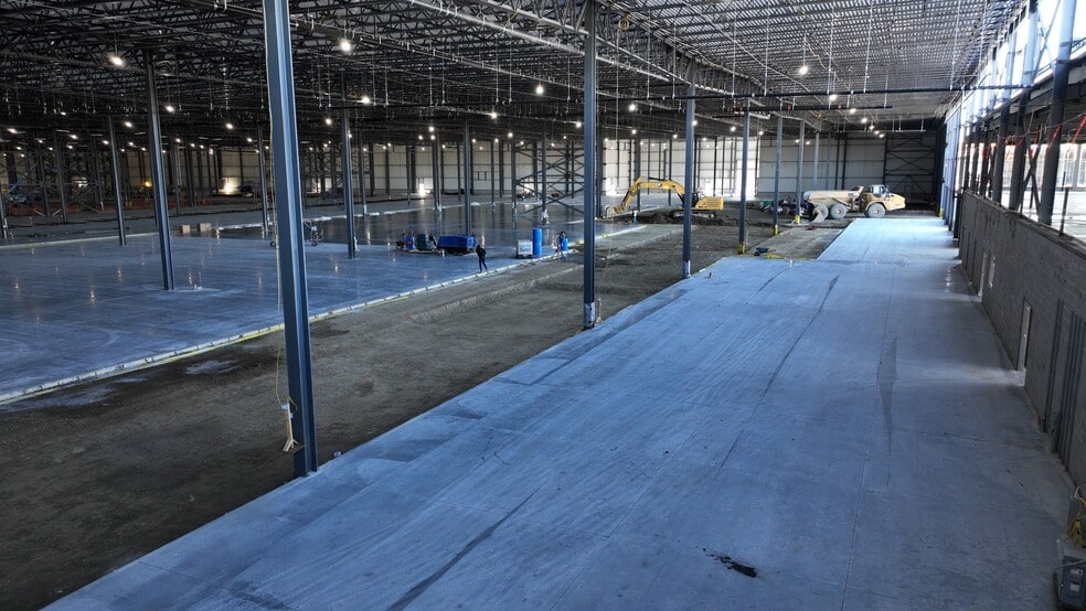 160 Shrewsbury St, Boylston, MA for sale - Interior Photo - Image 1 of 1