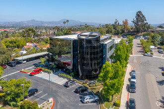 960 Canterbury Pl, Escondido, CA - aerial  map view