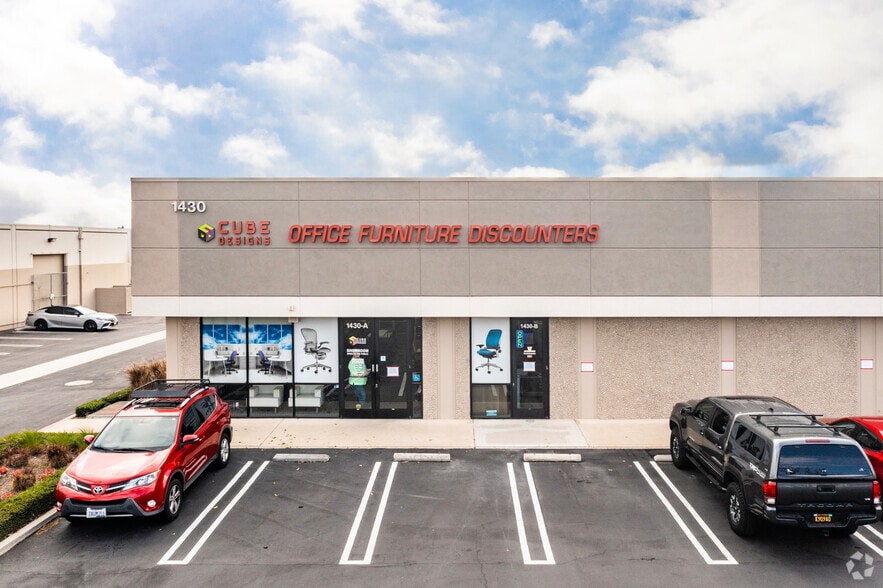 1430 Village Way, Santa Ana, CA for lease - Building Photo - Image 2 of 5