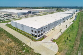 3200 Challenger Dr, Midlothian, TX for lease Building Photo- Image 2 of 2