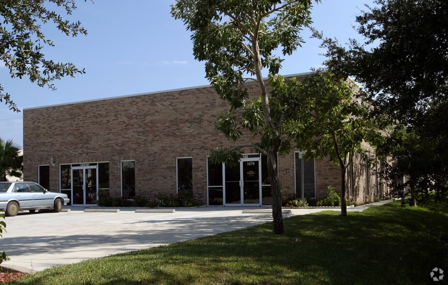 1474 Rail Head Blvd, Naples, FL for lease - Building Photo - Image 3 of 6