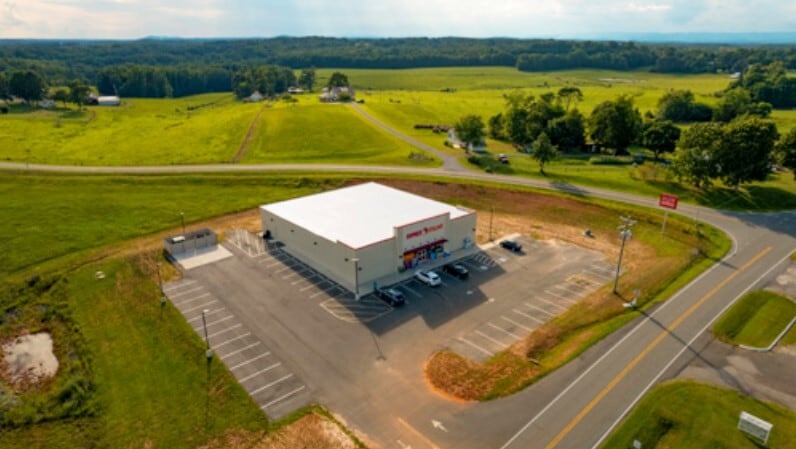 5000 NC 704 Hwy E, Sandy Ridge, NC for sale - Building Photo - Image 3 of 4