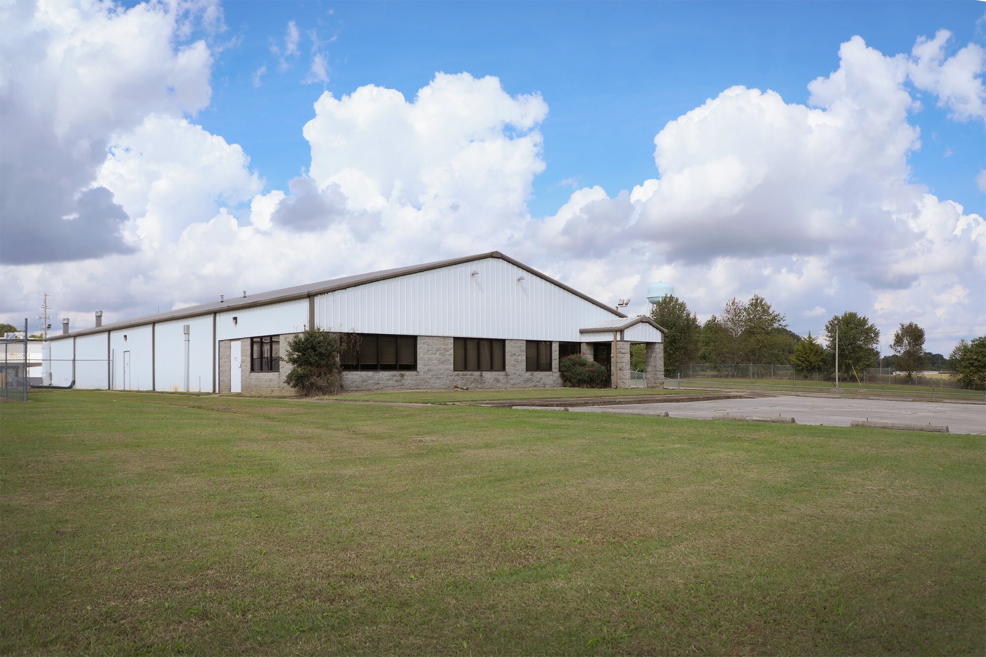 165 Old Salem Rd, Martin, TN for sale Building Photo- Image 1 of 1