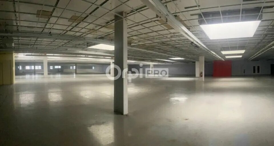 Industrial in Genlis for lease - Building Photo - Image 2 of 4