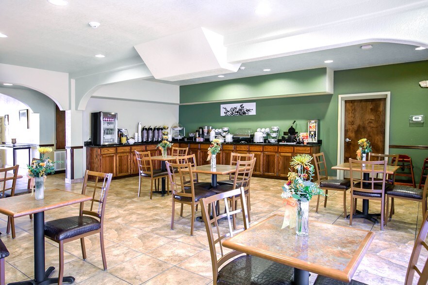 2138 Water St, Gonzales, TX for sale - Building Photo - Image 1 of 1