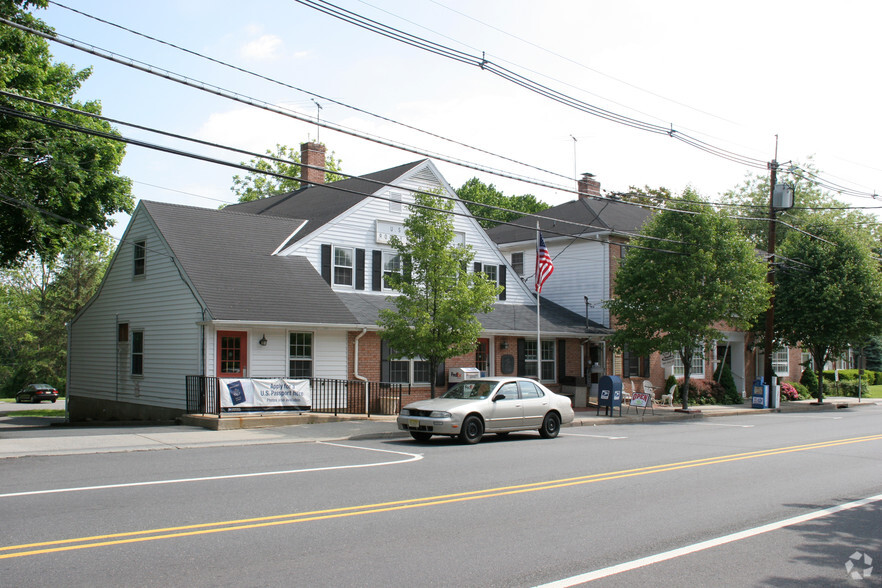 130 Washington St, Rocky Hill, NJ for lease - Primary Photo - Image 1 of 6