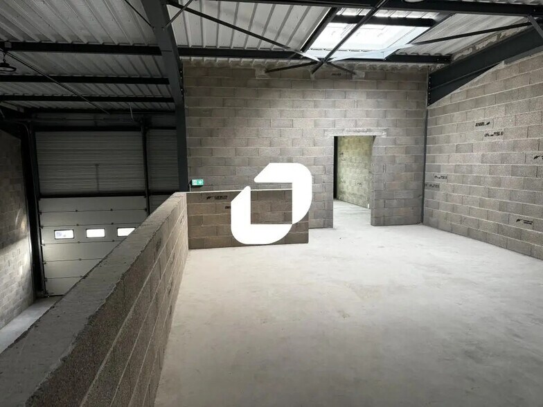 26 Rue Du Dépôt, Souffelweyersheim for lease - Interior Photo - Image 2 of 9