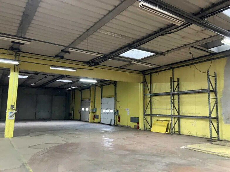 101 Allée De La Muscatelle, Aubagne for lease - Interior Photo - Image 3 of 6