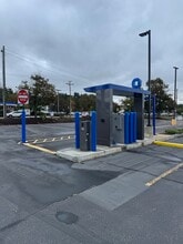 1051 S Willow St, Manchester, NH for lease Building Photo- Image 2 of 5