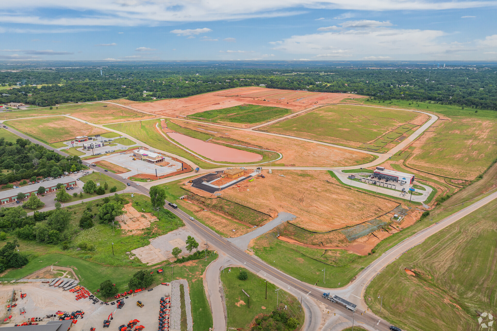 I-35 & Waterloo Rd, Edmond, OK for sale Building Photo- Image 1 of 27