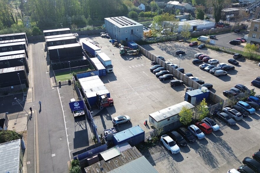 Delamare Rd, Cheshunt for lease - Building Photo - Image 2 of 8