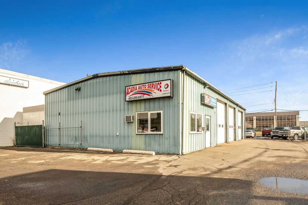 5544 1A St SW, Calgary, AB for sale Building Photo- Image 1 of 16