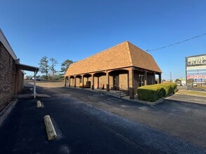 2581 Montgomery Hwy, Dothan, AL for lease Interior Photo- Image 2 of 3