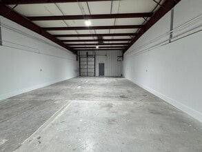 7148 Cross County Rd, Charleston, SC for lease Interior Photo- Image 1 of 7