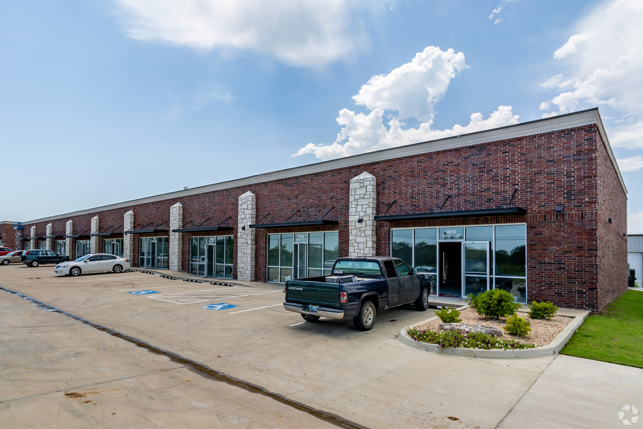 14060 S Peoria Ave, Glenpool, OK for lease Primary Photo- Image 1 of 5