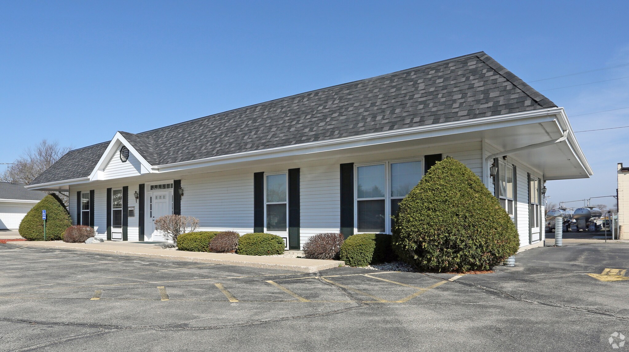 740 N Wisconsin St, Elkhorn, WI for sale Primary Photo- Image 1 of 1