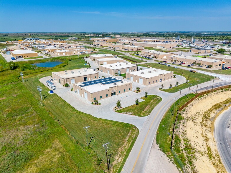 1510 Markum Ranch Rd, Fort Worth, TX for lease - Building Photo - Image 2 of 28