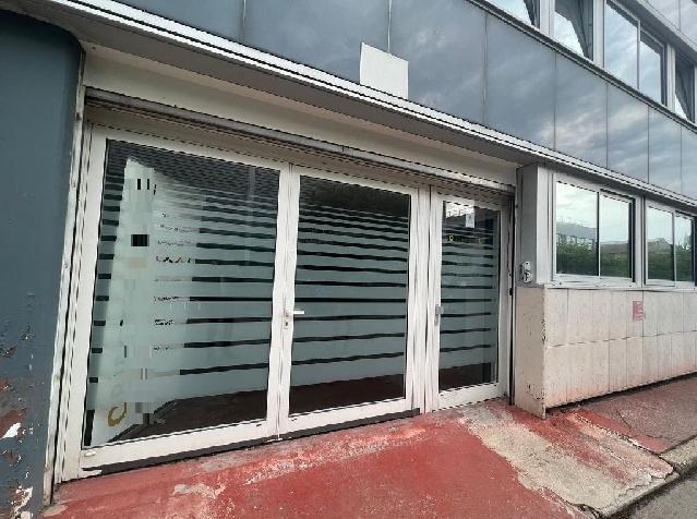Office in Nanterre for lease Building Photo- Image 1 of 5