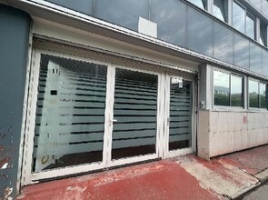 Office in Nanterre for lease Building Photo- Image 1 of 5