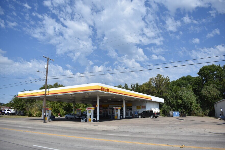 Shell/Valero Portfolio in Texas Corsicana, TX for Sale