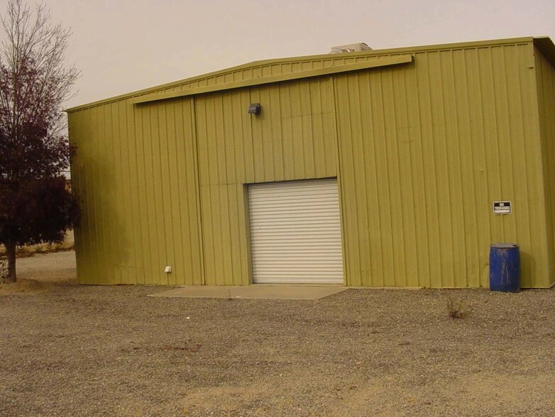 4413 Old Woman Springs Rd, Yucca Valley, CA for lease - Building Photo - Image 3 of 20