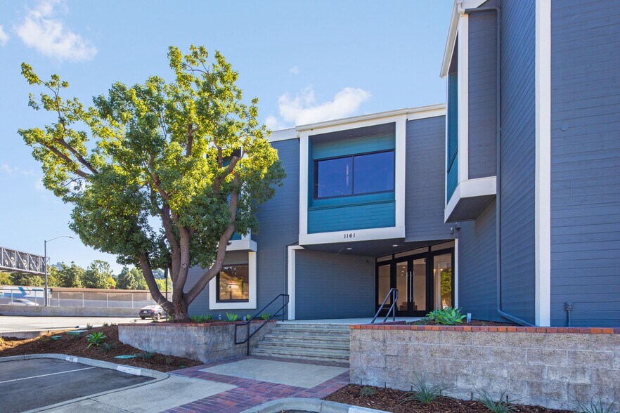 1161 Parkview Dr, Covina, CA for sale - Building Photo - Image 2 of 23