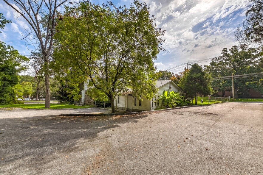 3320 Saint Lukes Ln, Gwynn Oak, MD 21207