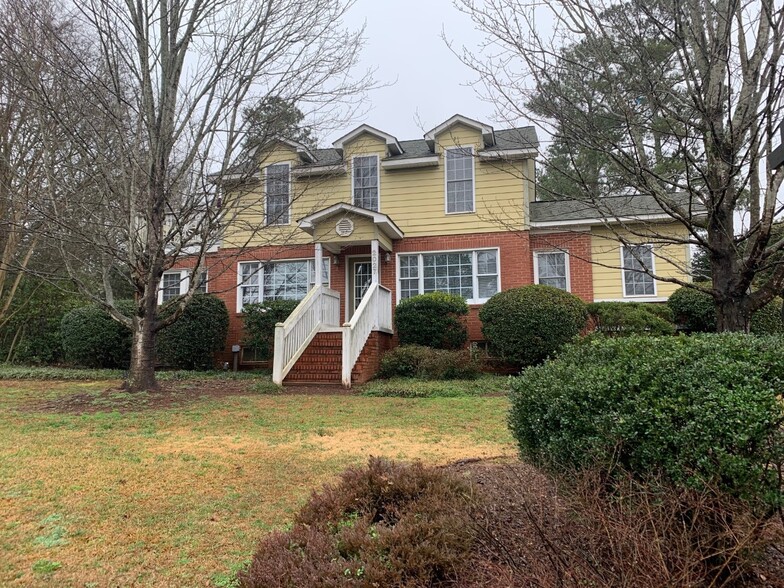 2027 S Milledge Ave, Athens, GA for sale - Primary Photo - Image 1 of 1