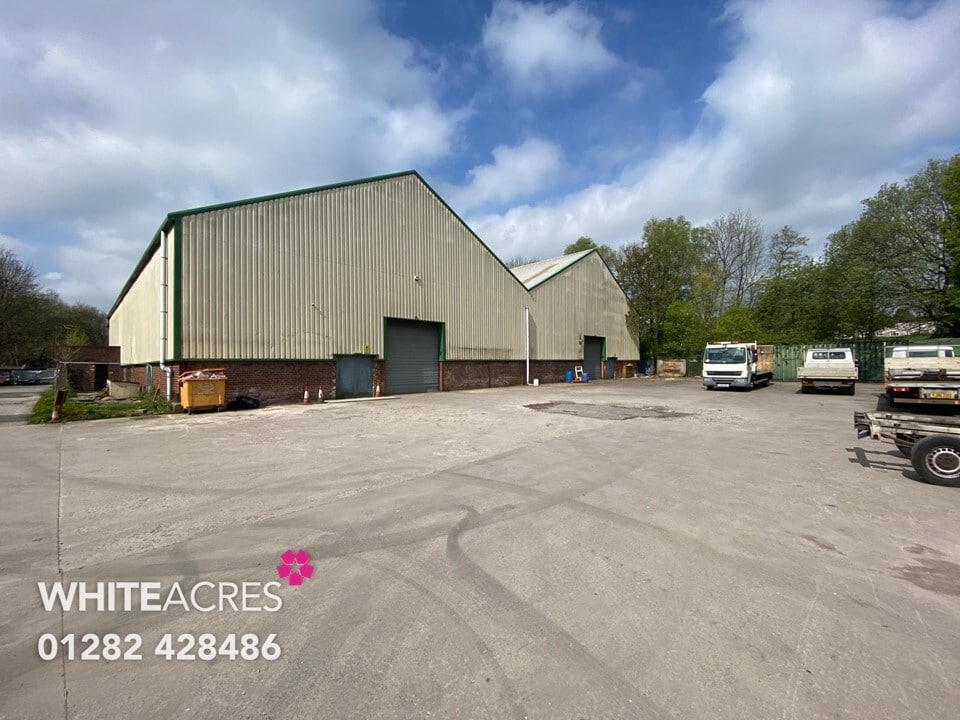 Colne Rd, Burnley for lease Building Photo- Image 1 of 5