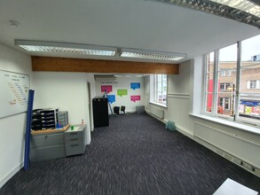 High St, Uxbridge for lease Interior Photo- Image 2 of 4