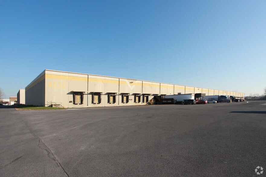 4530 Steelway Blvd S, Liverpool, NY 13090