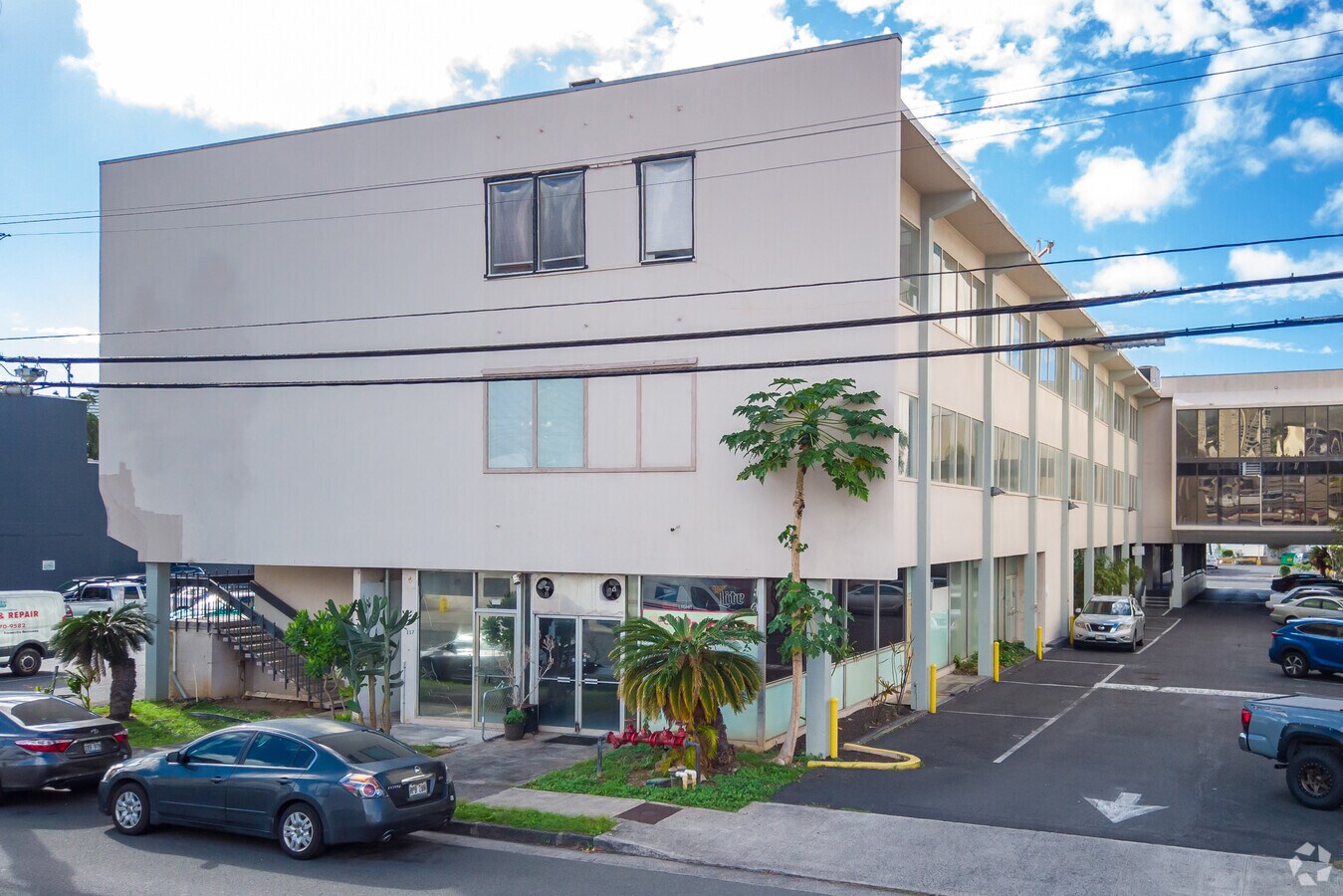 1350 S King St, Honolulu, HI 96814 1350 S King St Retail Listings