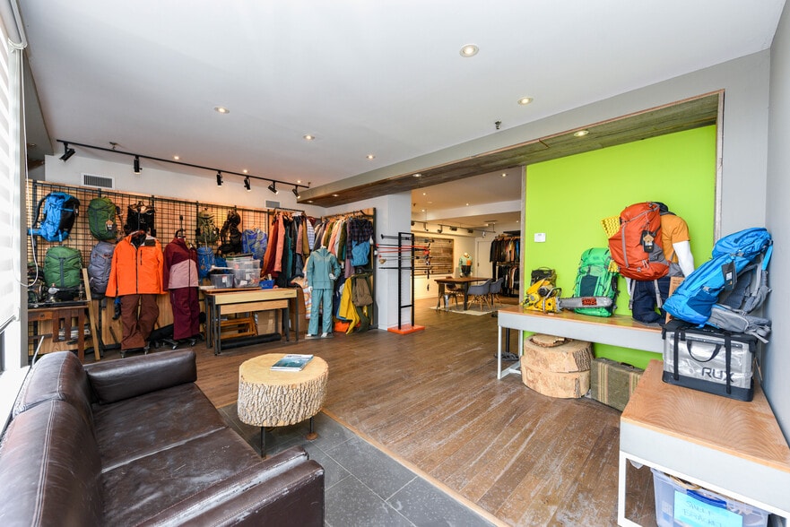 750 Oakdale Rd, Toronto, ON for sale - Building Photo - Image 2 of 26