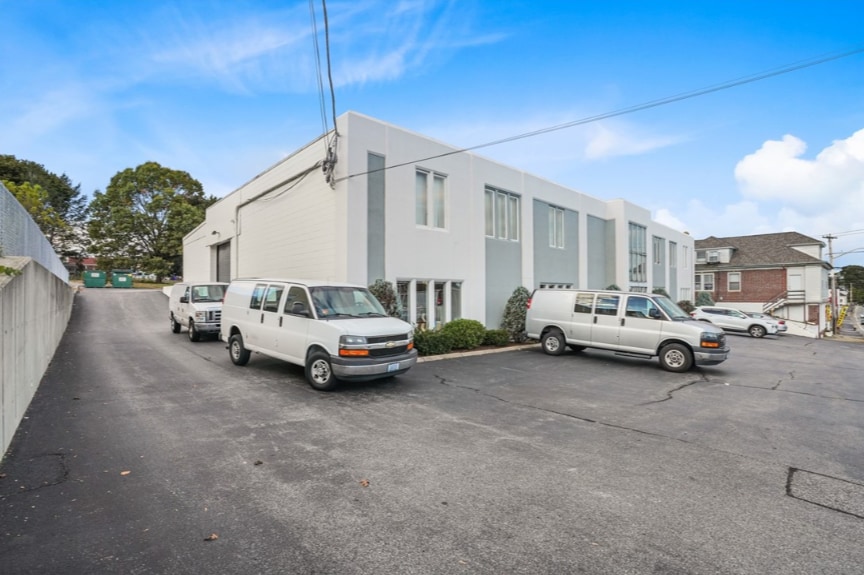 1305 Mineral Spring Ave, North Providence, RI for sale - Building Photo - Image 3 of 14