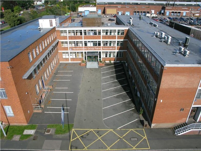 Holmer Rd, Hereford for sale - Primary Photo - Image 1 of 1