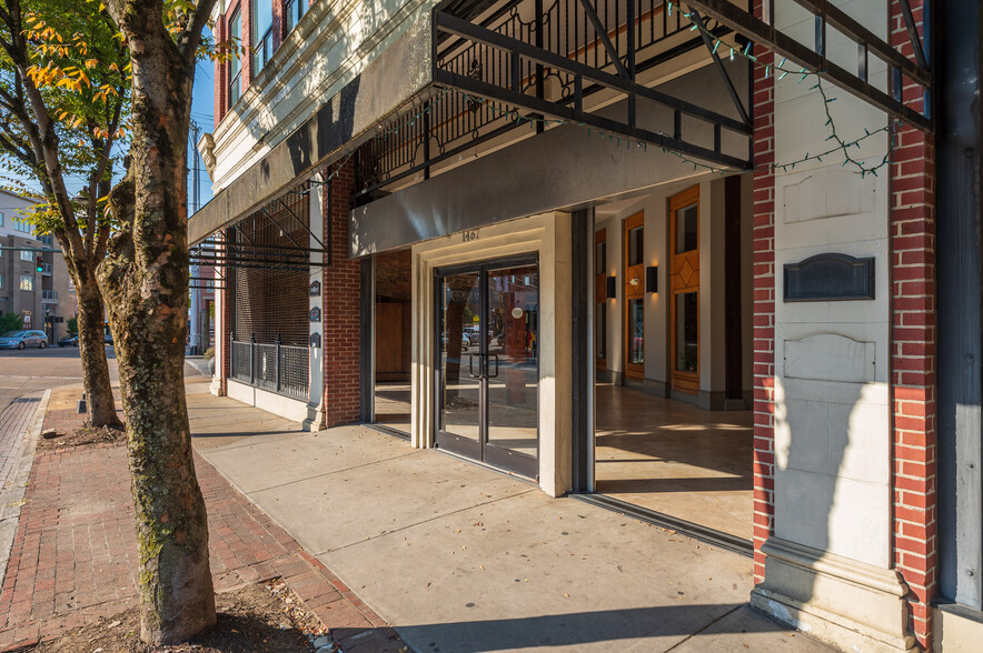 1463 Market St, Chattanooga, TN for lease - Building Photo - Image 3 of 22